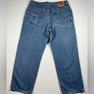 Vintage Levis 505 Relaxed Straight Leg Light Wash Denim Jeans Mens Size 38x30